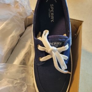 Sperry canvas shoes